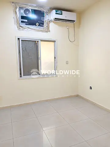 غرف سكن عمال جاهزة للإشغال (تتسع لـ 35 شخصاً) للإيجار | سعة 6 أشخاص لكل غرفة | 2600 درهم للغرفة | السعر شامل كافة الخدمات | الجرف 2، عجمان