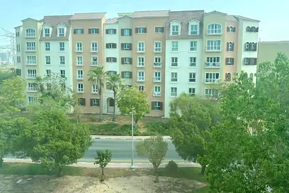 SPACIOUS| U TYPE | RENTED | NEAR TO METRO