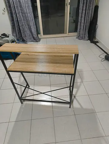 Compact study desk