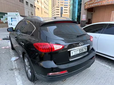 2015 Infiniti QX50 photo 3