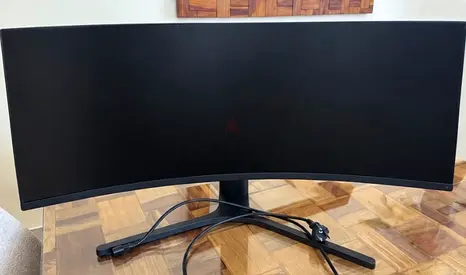 4K Resolution-144hz, Xiaomi 34inch" Curved Monitor (used) - Excellent Condition