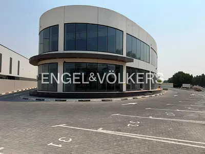 Strategic Location | Premium Showroom