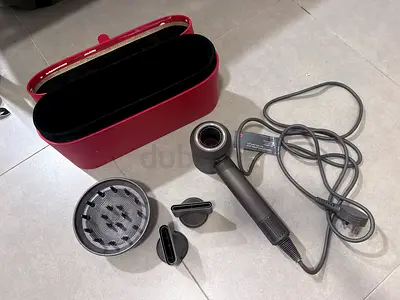 Dyson Supersonic Hair Dryer with Case and Attachments - Excellent Condition
