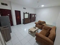 FOR MARRIED COUPLE OR 2 LADIES END OF THE MONTH AVAILABLE MASTERBEDROOM