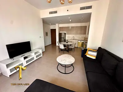 Furnished | High Floor | Pool & Boulevard
