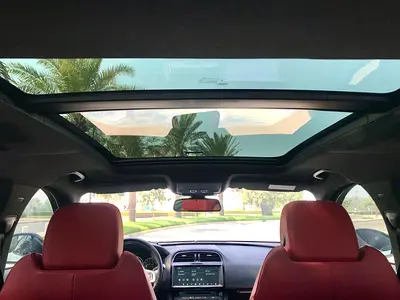 صورة مصغرة 13 لـ 2017 Jaguar F-PACE