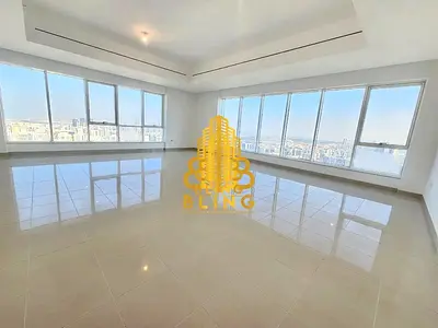 Spacious 3BHK With Maid Room, Balcony and All Amenities
