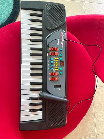 PIANO KEYBOARD