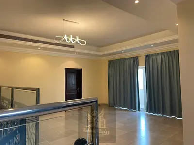 فيلا ببلاش 5 غرف نوم ماستر حوش وحديقه كبيره مواقف لي 4 سيارات مدخل سيارات منفصل باب اتوماتيكي