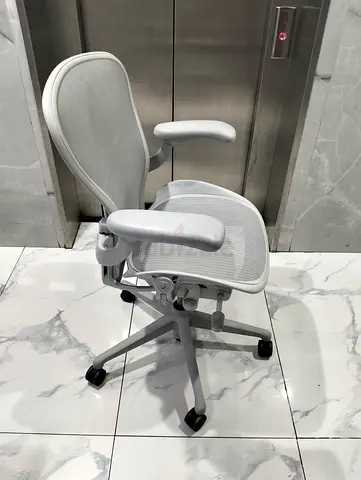 I'm selling Herman Miller Remastered chair size full loaded available