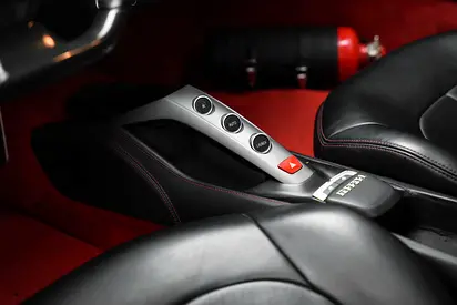 صورة مصغرة 17 لـ 2018 Ferrari 488 GTB