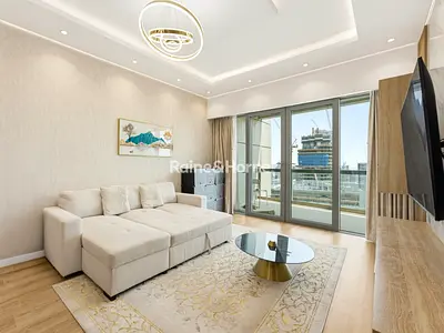 Upgraded | Large Layout | High Floor
