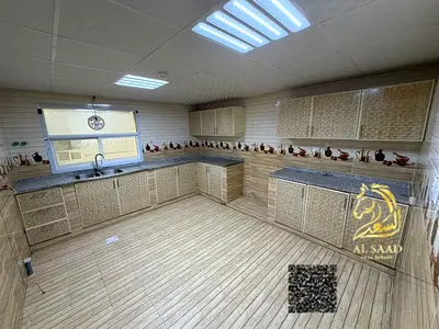 غرفتين وصالة للإيجار في الروضة 3 | موقع مميز قرب شارع عمار