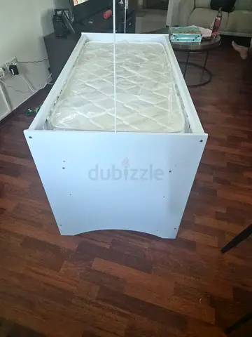 Baby crib and bed
