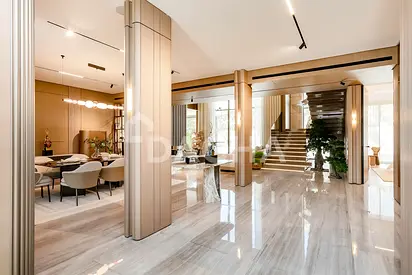 ELEGANT | 5 BEDOOM | TURN-KEY | GARDEN HALL