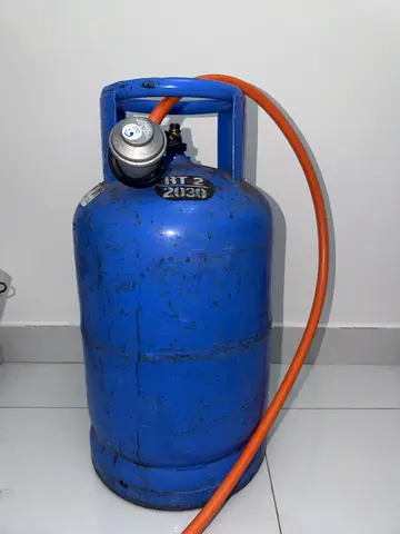 GAS cylinder