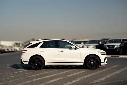 صورة 3 لـ 2026 Genesis GV70