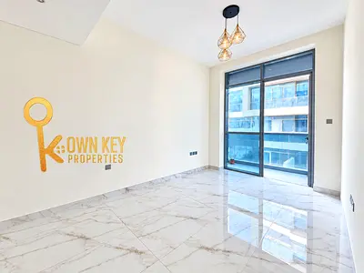 Modern Style! Ready to Move In All Amenities