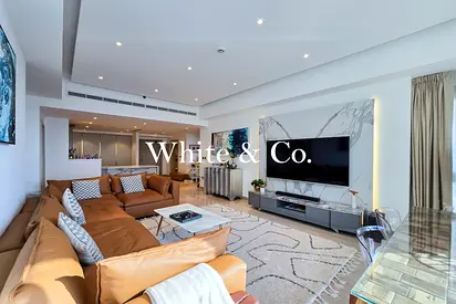 Upgraded | Fully Furnished | High Floor
