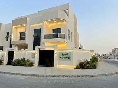 بسعر شامل رسوم التسجيل والتملك وبدفعه مقدمه اقل من 10% تملك فيلا زاوية 4 غرف ماستر طابقين وروف