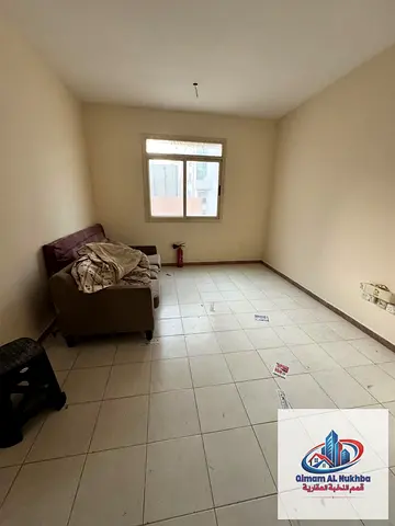 فرصة حصرية غرفه وصاله تكييف وغاز مركزي مساحات واسعة باركينج مجاني خلف البناية سهل الوصول الي مخرج دبي وعجمان سعر ممتاز وتسهيلات في السداد