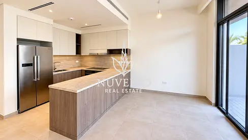 SINGLE ROW | GENUINE RESALE | SPACIOUS LAYOUT