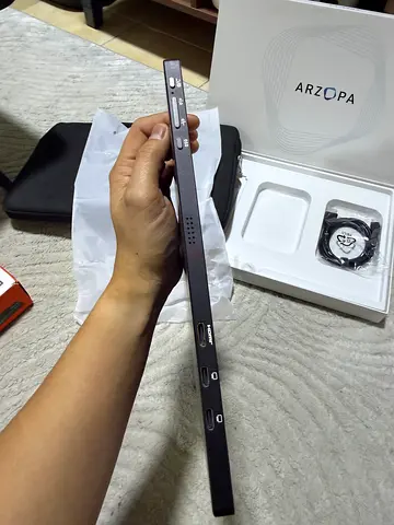 ARZOPA Portable Projector - Slim HDMI/USB Input (Used)