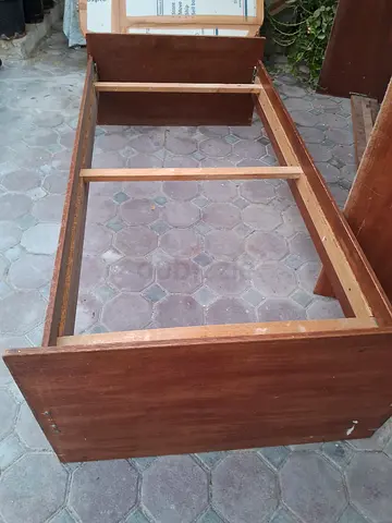 SINGLE BED WITH MATRESS
