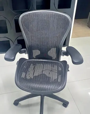 Selling Herman Miller Aeron classic chair type C and B Fully Loaded