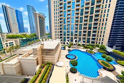 FURNISHED | CORNER UNIT | BOULEVARD VIEWS
