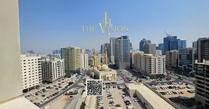 Spacious 1-Bedroom & Living Room Apartment – ​​High Floor – City View