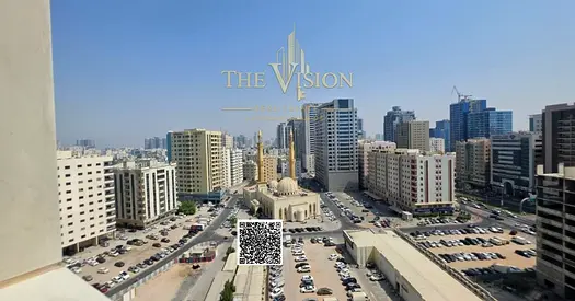 غرفة نوم وغرفة معيشة مساحة كبيرة  طابق مرتفع   اطلالة مدينة