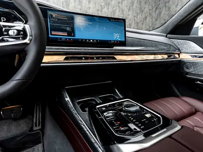 صورة مصغرة 15 لـ 2025 BMW 7-SERIES