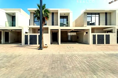 Beachfront 4-Bed Villa | Danah Bay Al Marjan Island | AED 12.5M