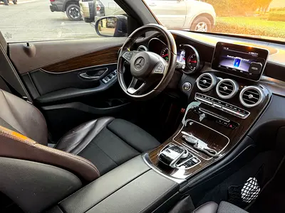 صورة 8 لـ 2018 Mercedes-BENZ GLC
