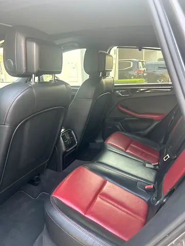 2016 Porsche MACAN photo 10