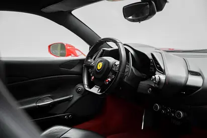 صورة مصغرة 12 لـ 2018 Ferrari 488 GTB