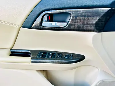 2015 Honda ACCORD 照片 9
