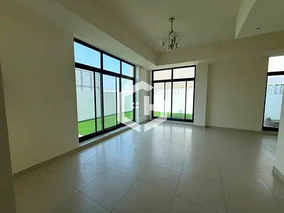 4 BR Corner | Single Row | Near Amenities