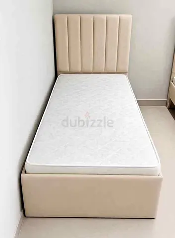 Single size 90x190 bed with mattress