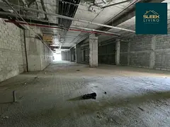 Road Facing | High Visibility | Ample Parking