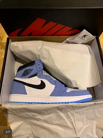 Air Jordan 1 University Blue