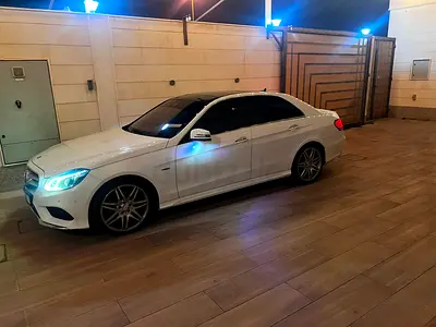 Mercedes-Benz E-Class E 300 2016 GCC Specs