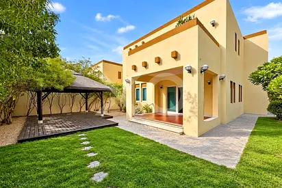 3 Bed Villa, Original Condition, Private Garden, Unfurnished