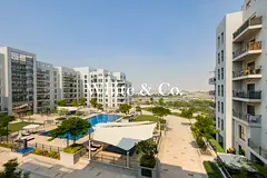 Vacant | Spacious | Pool View | Mid Floor