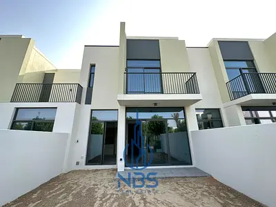 Unfurnished | Vacant | Spacious
