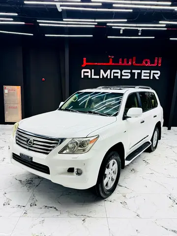 2009 Lexus LX-SERIES photo 2