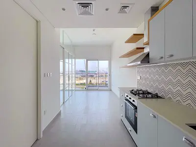 Sunset Views | Vacant | Exceptional Amenities
