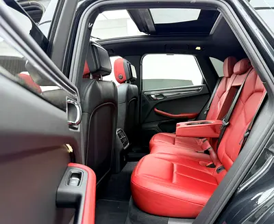 2017 Porsche MACAN 缩略图 17