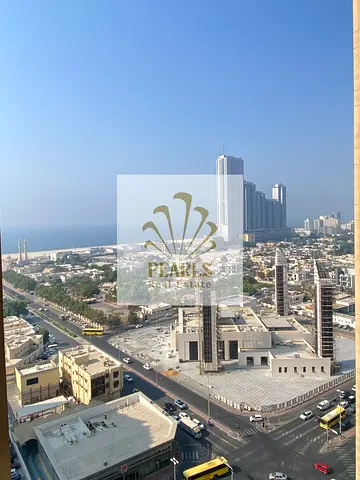 أرقى غرفة وصالة مفروشة للإيجار السنوي في أبراج عجمان ون بالراشدية 3، إطلالة بحرية، غرفة ماستر، خزائن حائط، جيم ومسبح وباركينج مجاني.